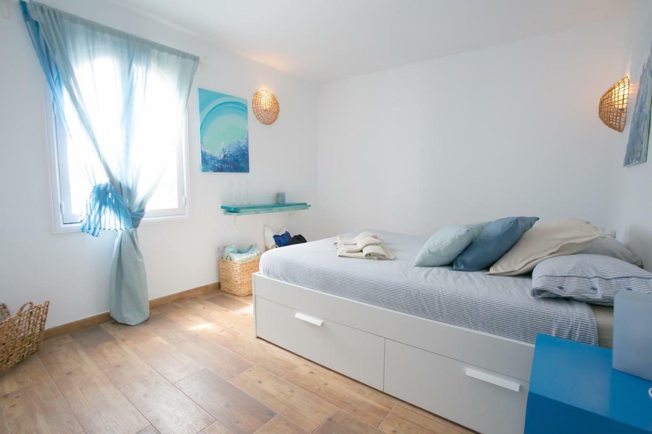 Chromotheraphy Cerca Del Mar Lejlighed Costa Teguise Eksteriør billede