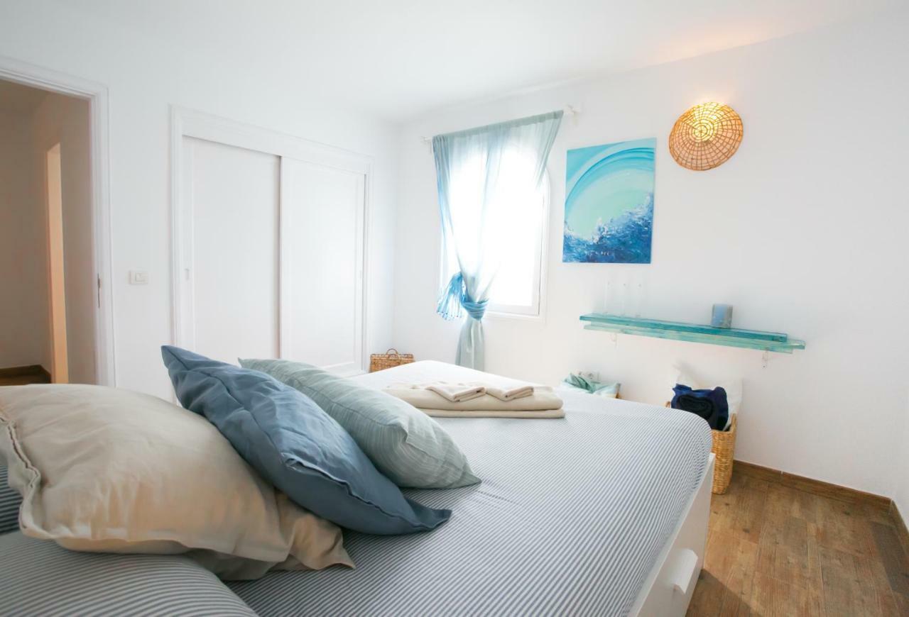 Chromotheraphy Cerca Del Mar Lejlighed Costa Teguise Eksteriør billede