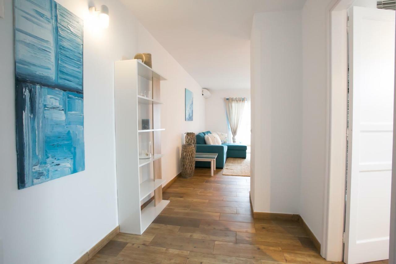 Chromotheraphy Cerca Del Mar Lejlighed Costa Teguise Eksteriør billede